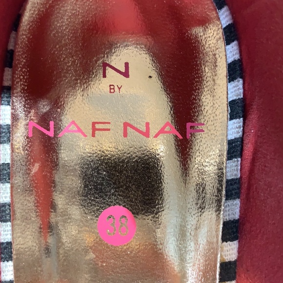 Shoes - Picture 4 of 5